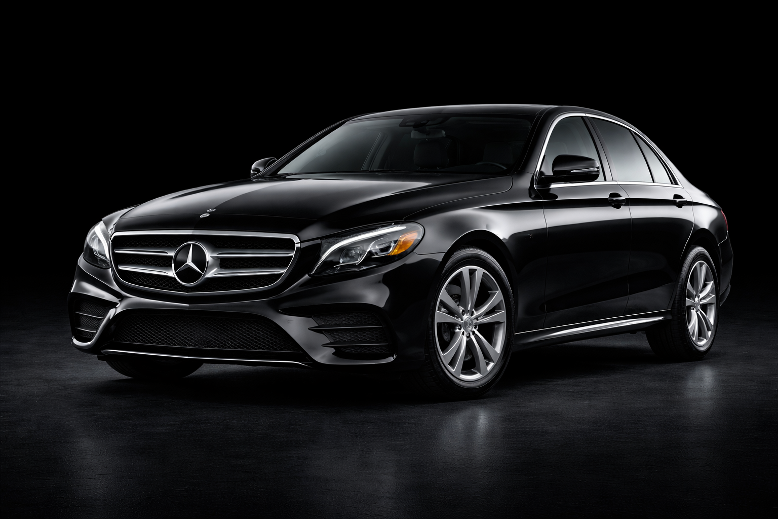 Mercedes-Benz E350 4MATIC executive sedan exterior